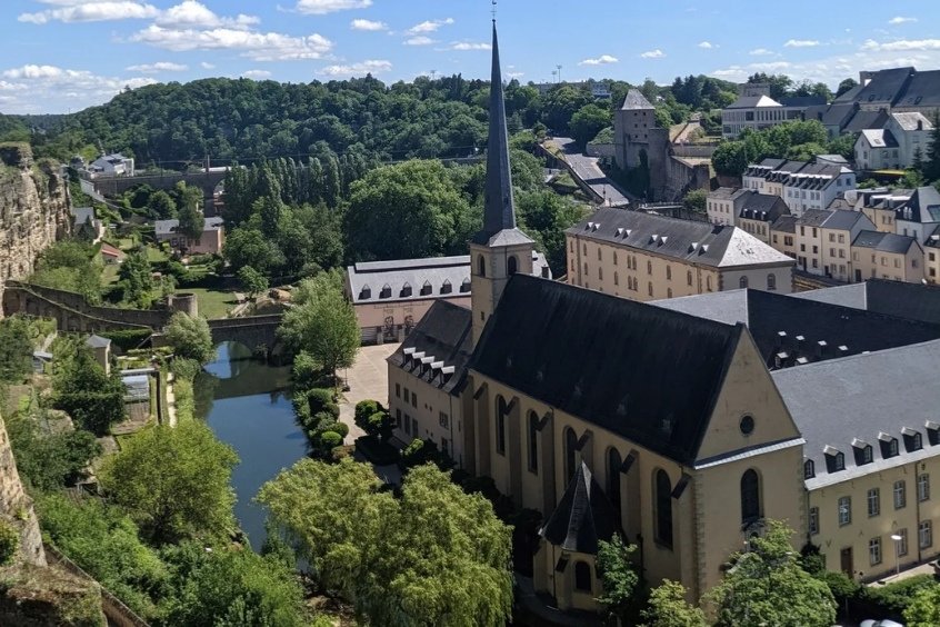 Neumünster Abbey – Điểm đến nổi bật trong tour du lịch Luxembourg của 190 Travel