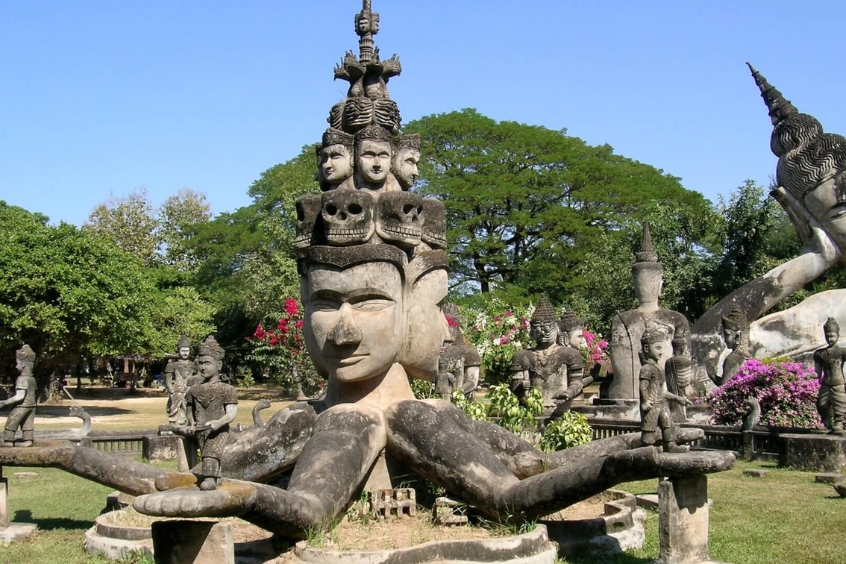 Vườn Tượng Phật Xiêng Khuôn