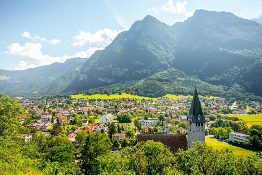 Liechtenstein - Viên ngọc ẩn mình giữa lòng dãy Alps