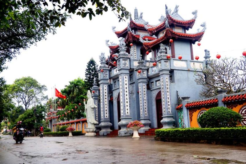 Tour tham quan chùa Thái Lạc