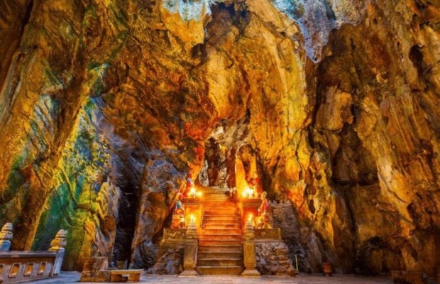 Khám phá hang động huyền bí và văn hóa tâm linh.