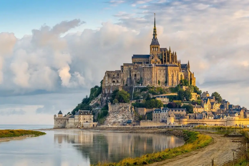 Ngắm nhìn cảnh quan thơ mộng vào mùa xuân tại Pháp