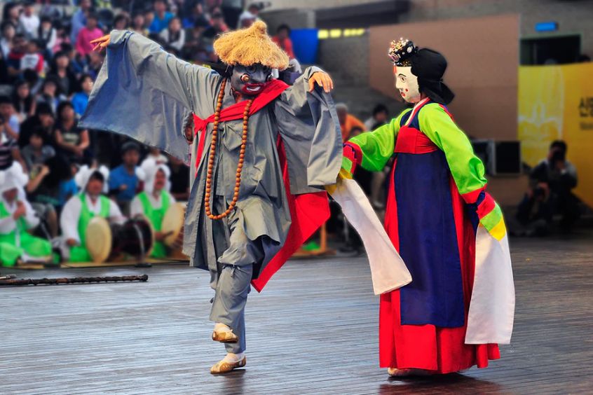 Lễ hội văn hoá múa mặt Talchu