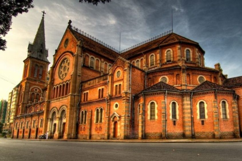 Nhà Thờ Đức Bà