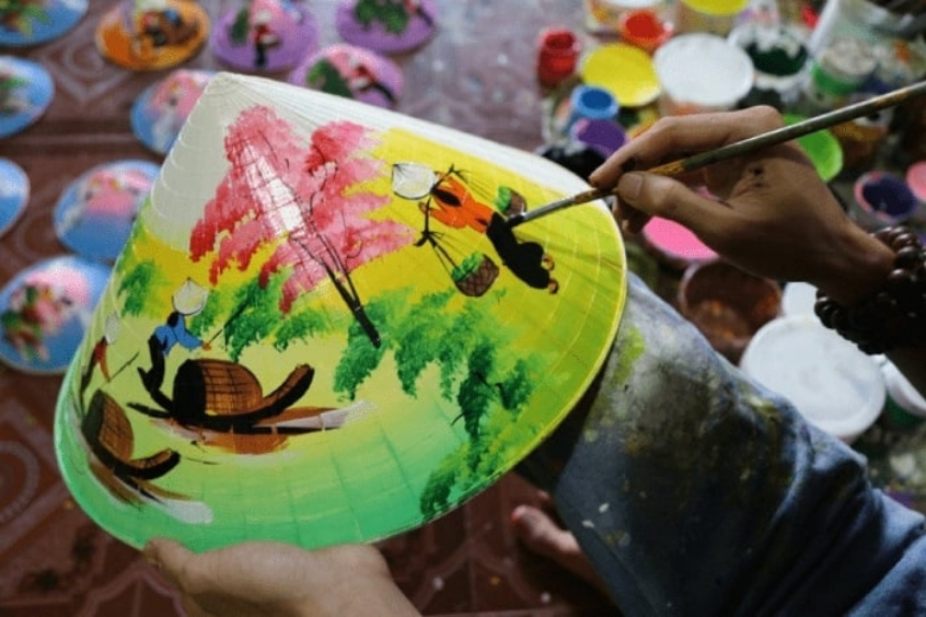 lưu ý khi đi tour du lịch Huế giá rẻ